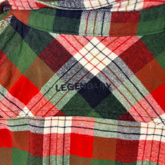 Legendary Whitetails Cottage Escape Flannel Long Sleeve Plaid Fitted Button Down - Picture 5 of 6